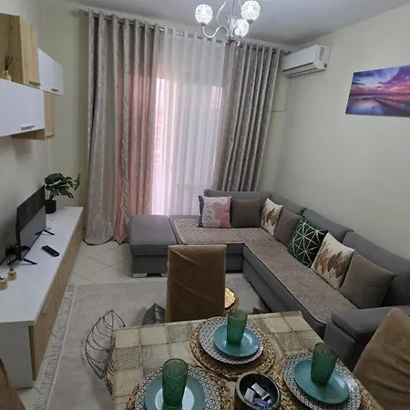 Apartament Fier City Apartment *